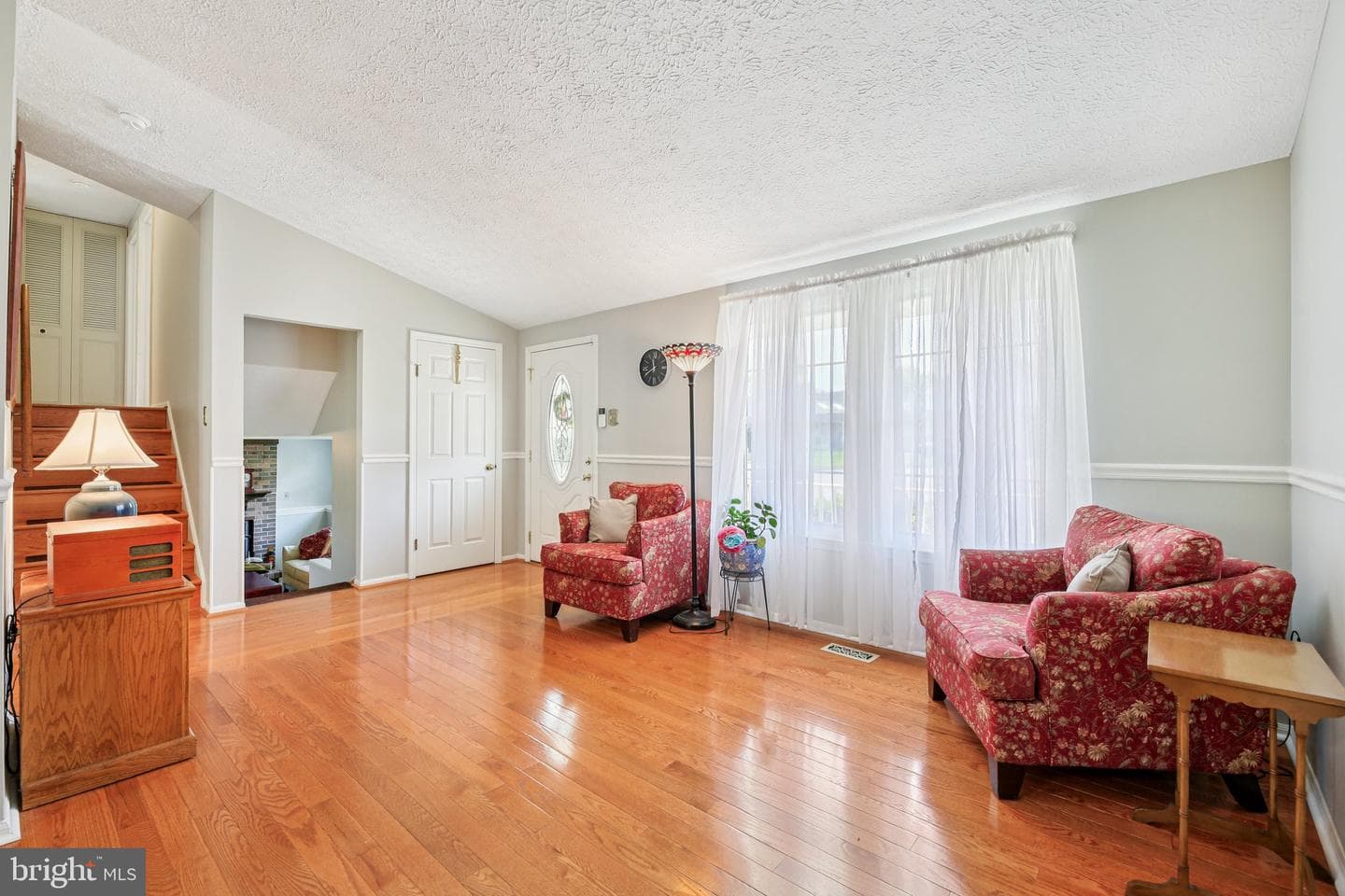 8 Yew Court photo 4