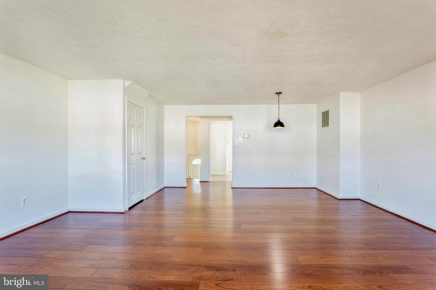 8 Tatler Place photo 10