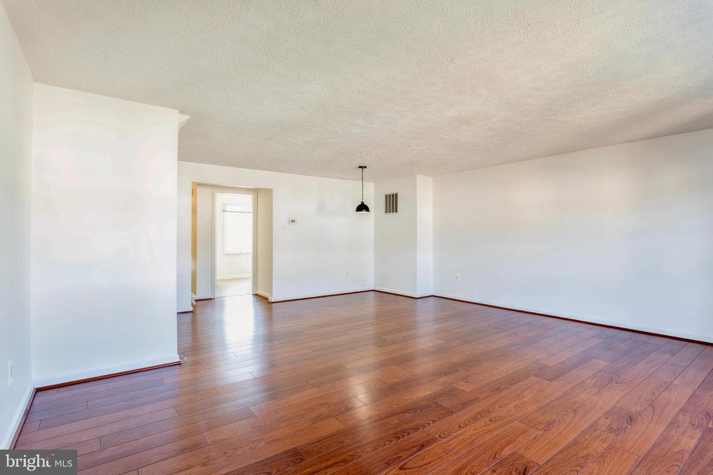 8 Tatler Place photo 11