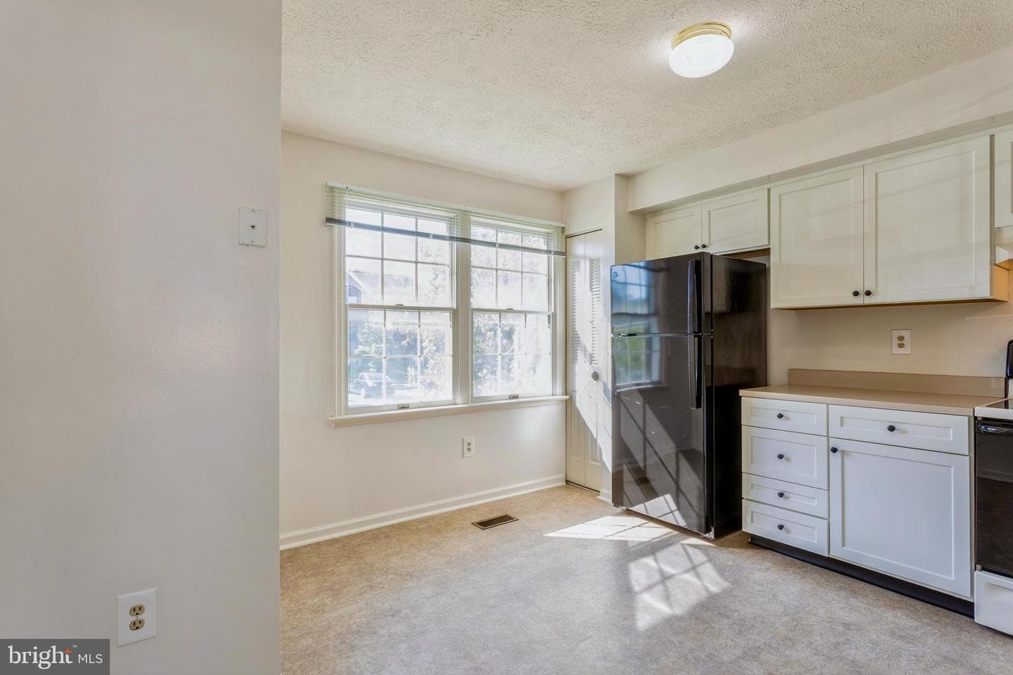 8 Tatler Place photo 15