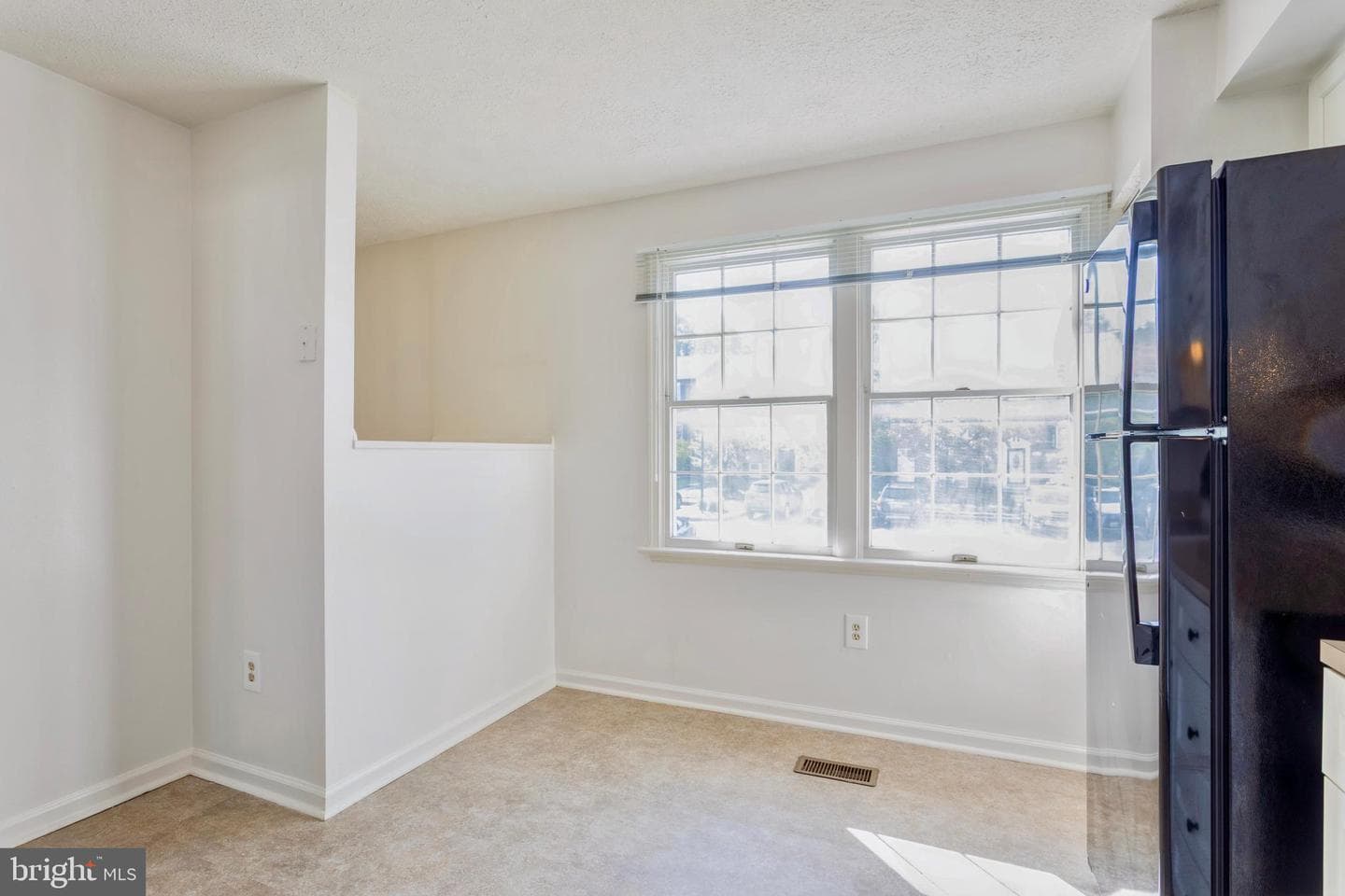 8 Tatler Place photo 18