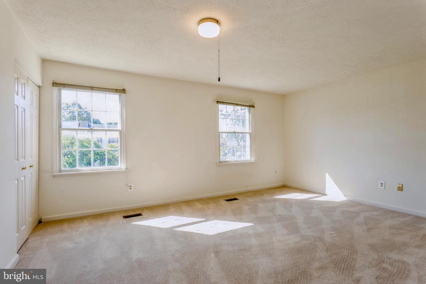 8 Tatler Place photo 24