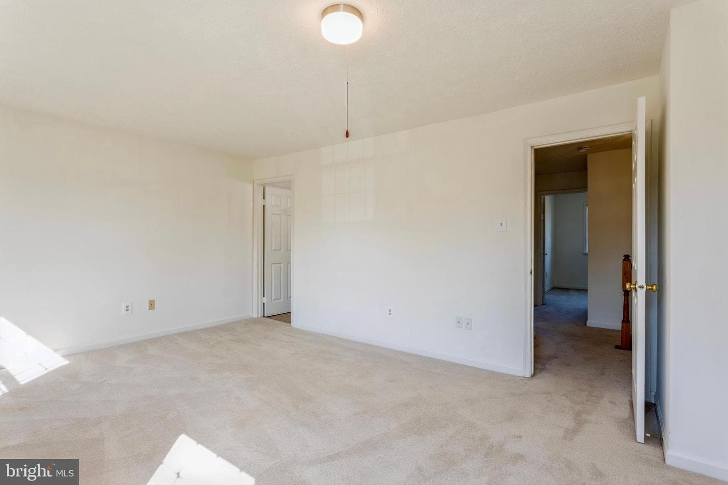 8 Tatler Place photo 27
