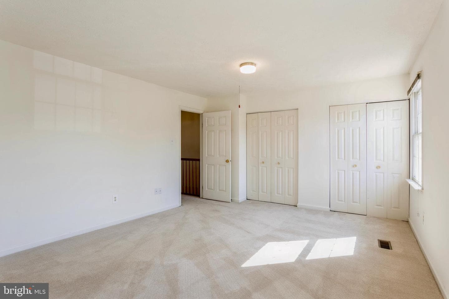 8 Tatler Place photo 29