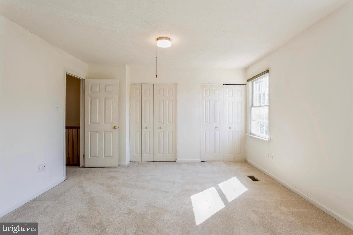 8 Tatler Place photo 30