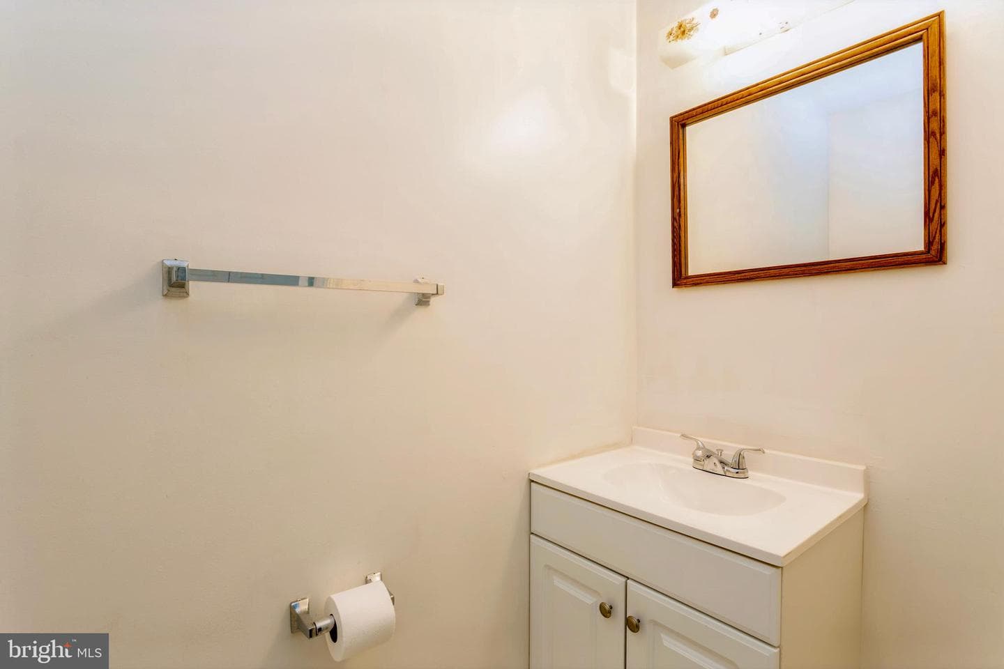8 Tatler Place photo 46