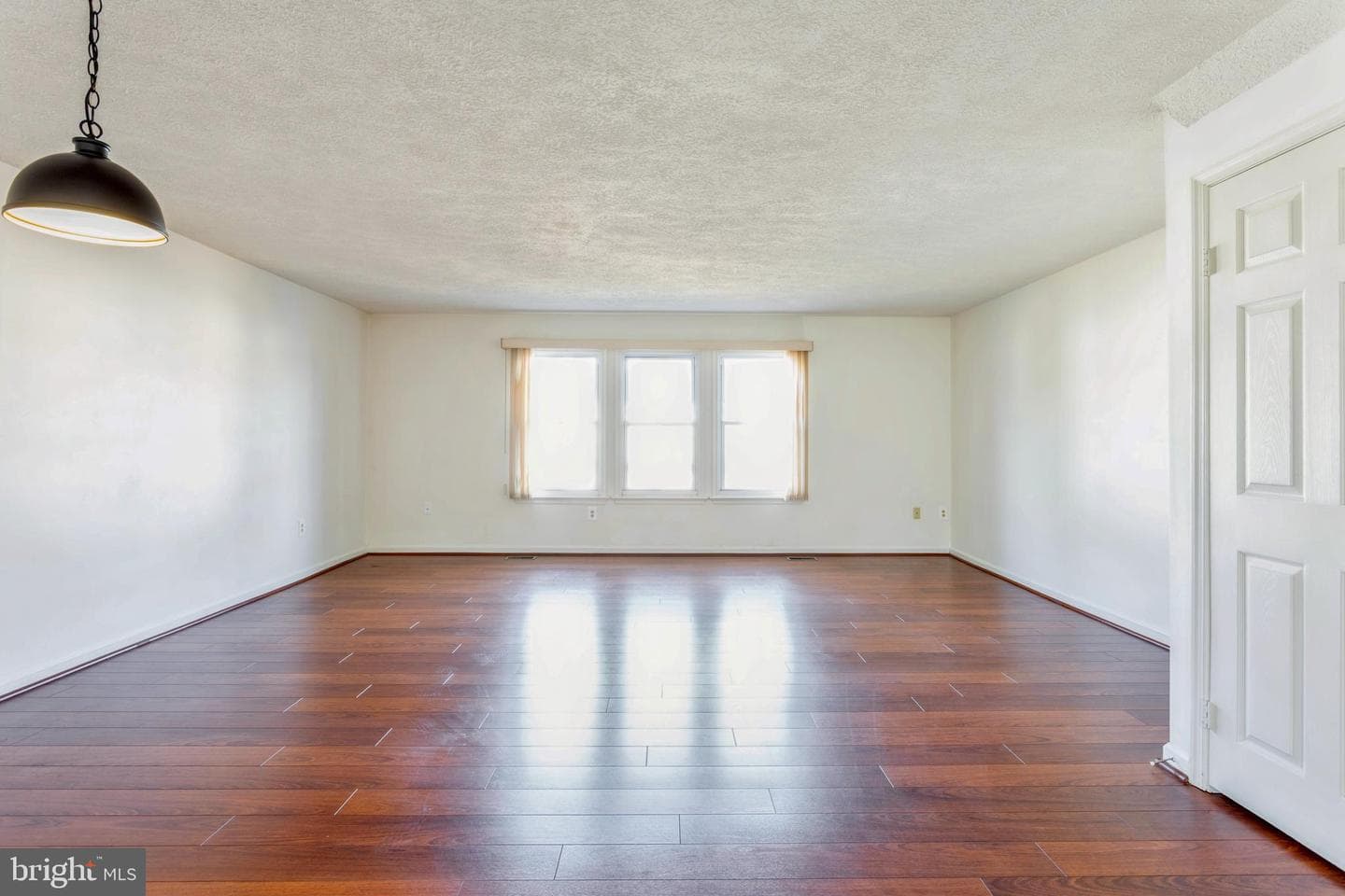 8 Tatler Place photo 5