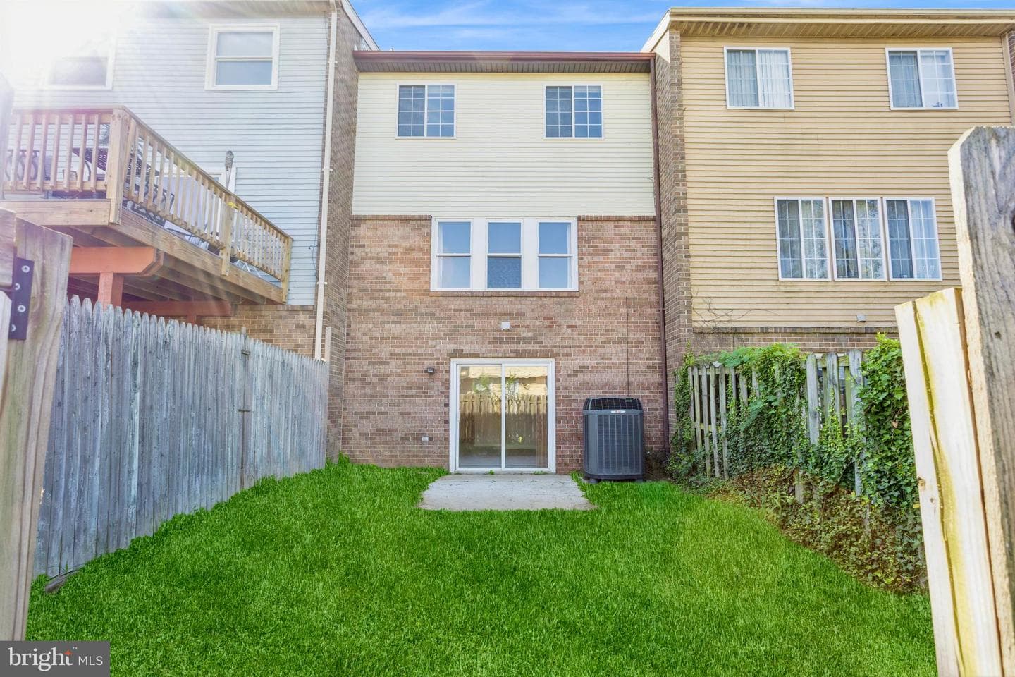 8 Tatler Place photo 51