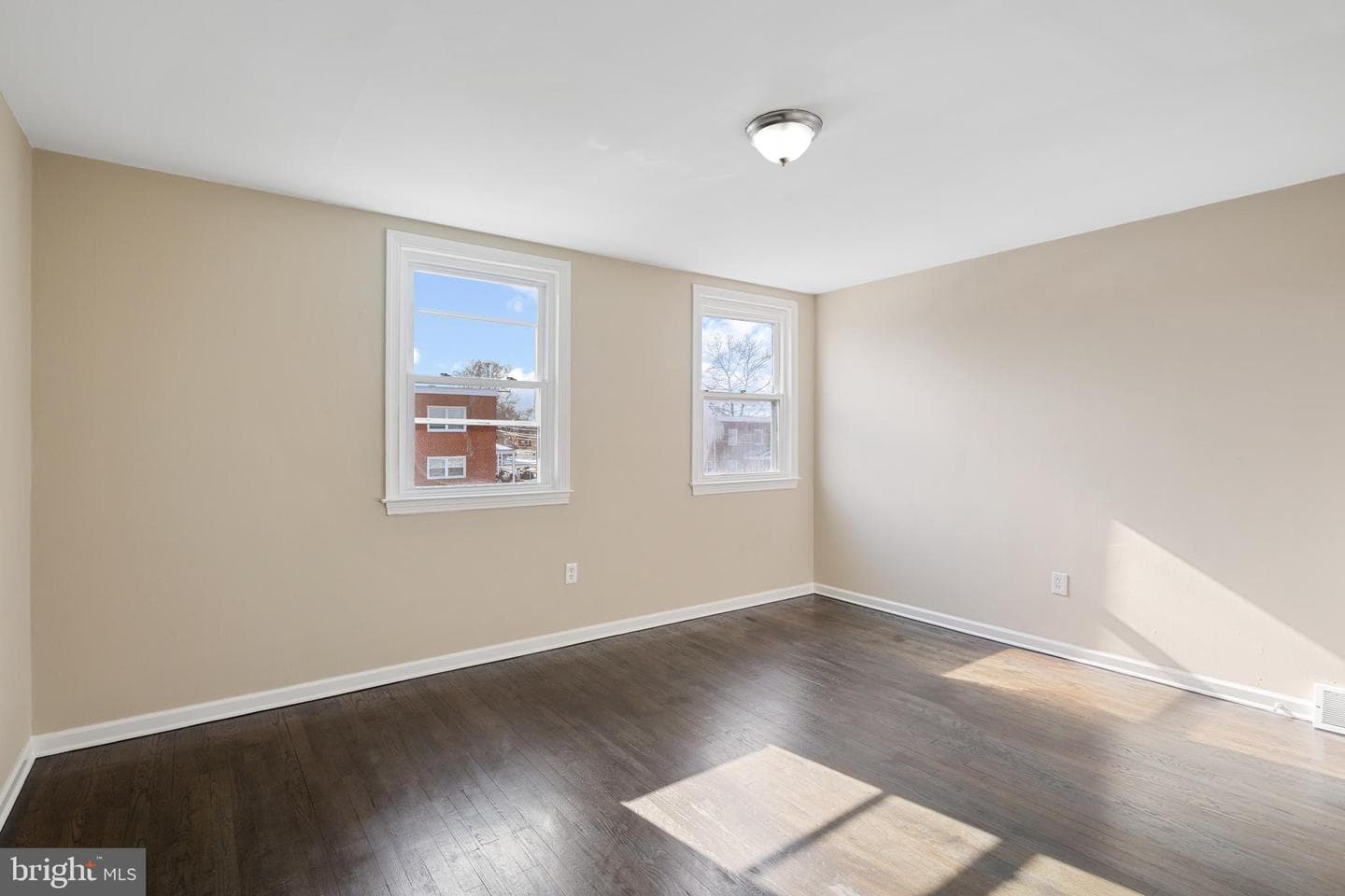 8004 Gray Haven Road photo 18