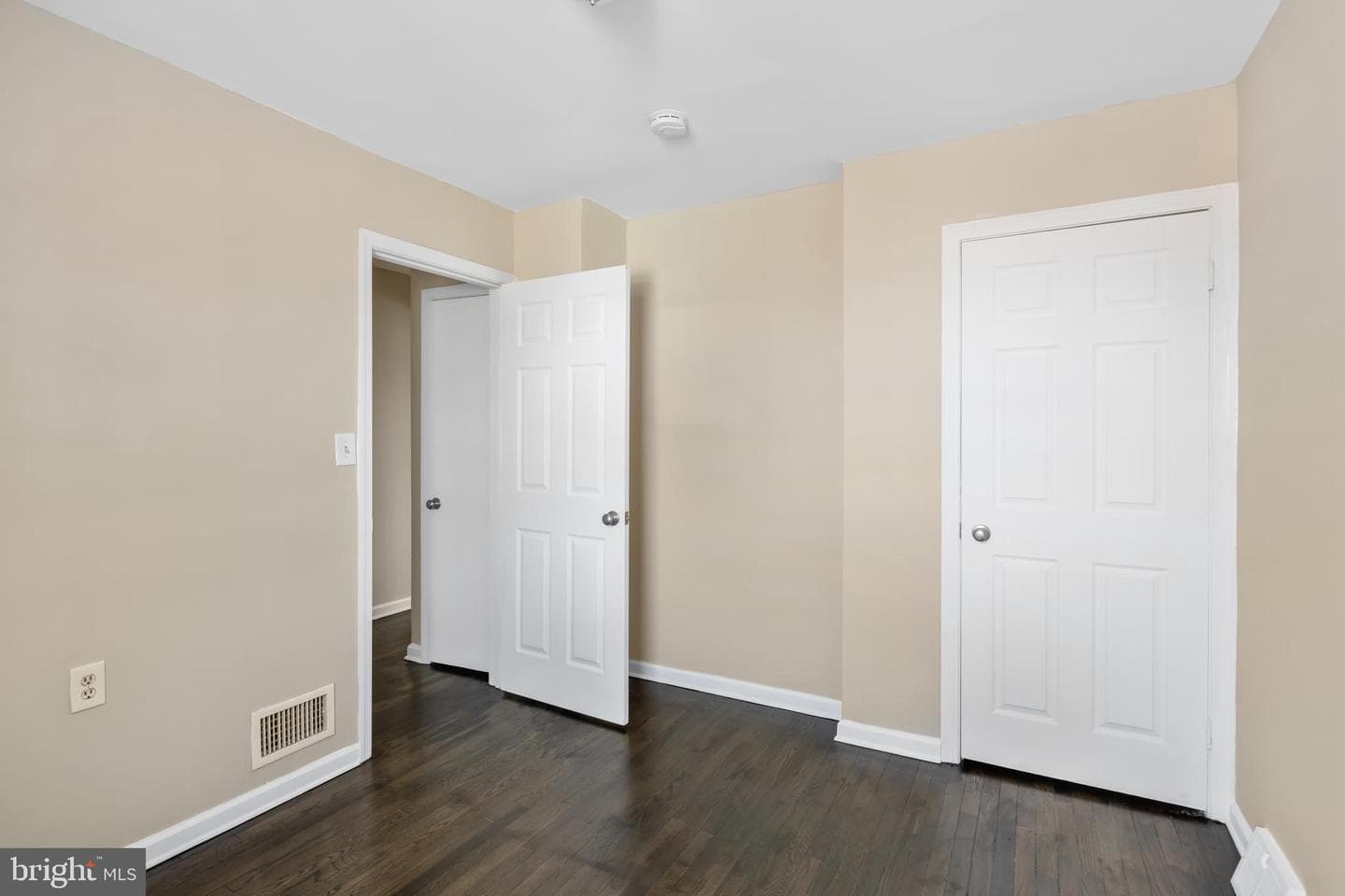 8004 Gray Haven Road photo 30
