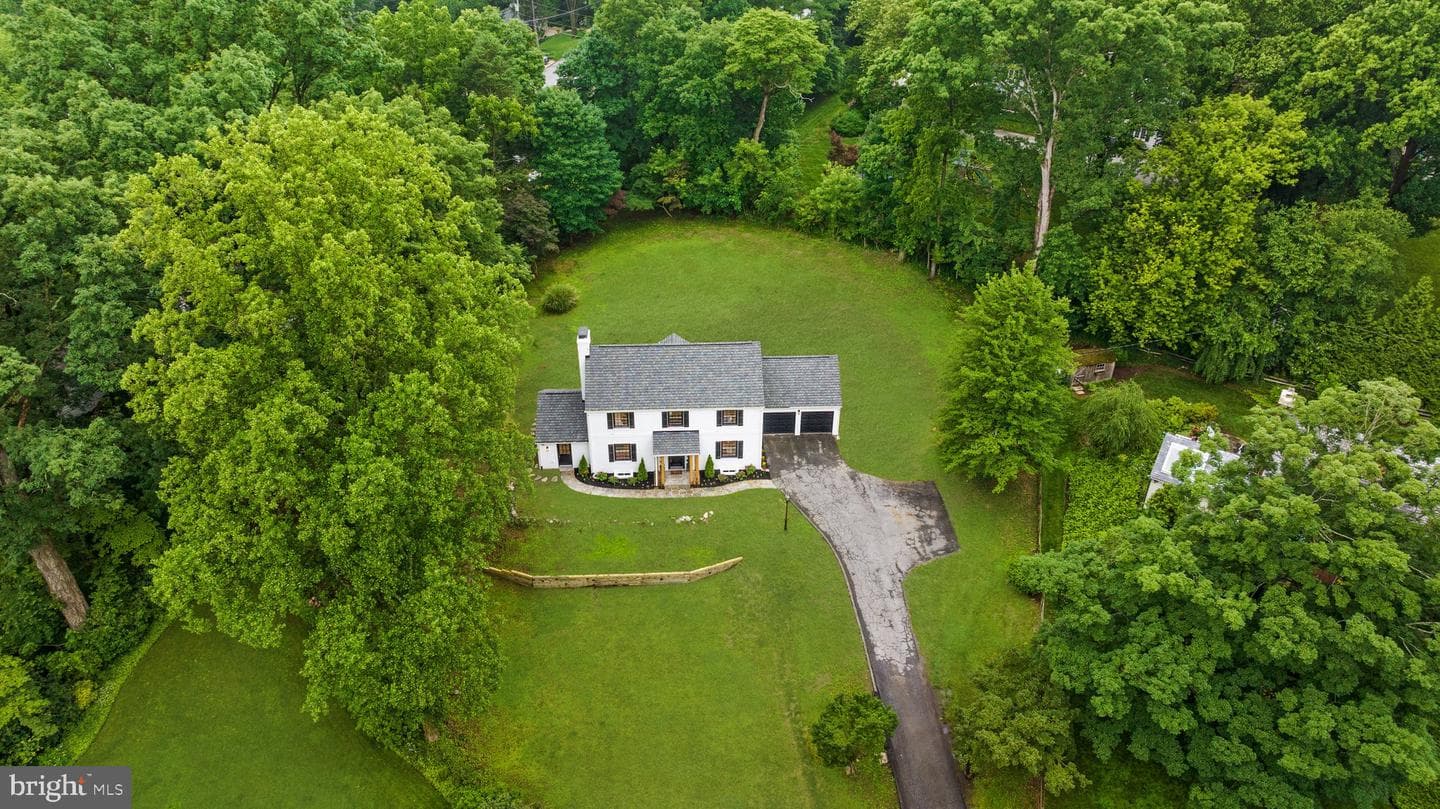 7819 Overbrook photo 4