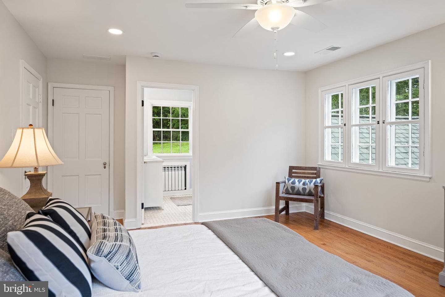 7819 Overbrook photo 42