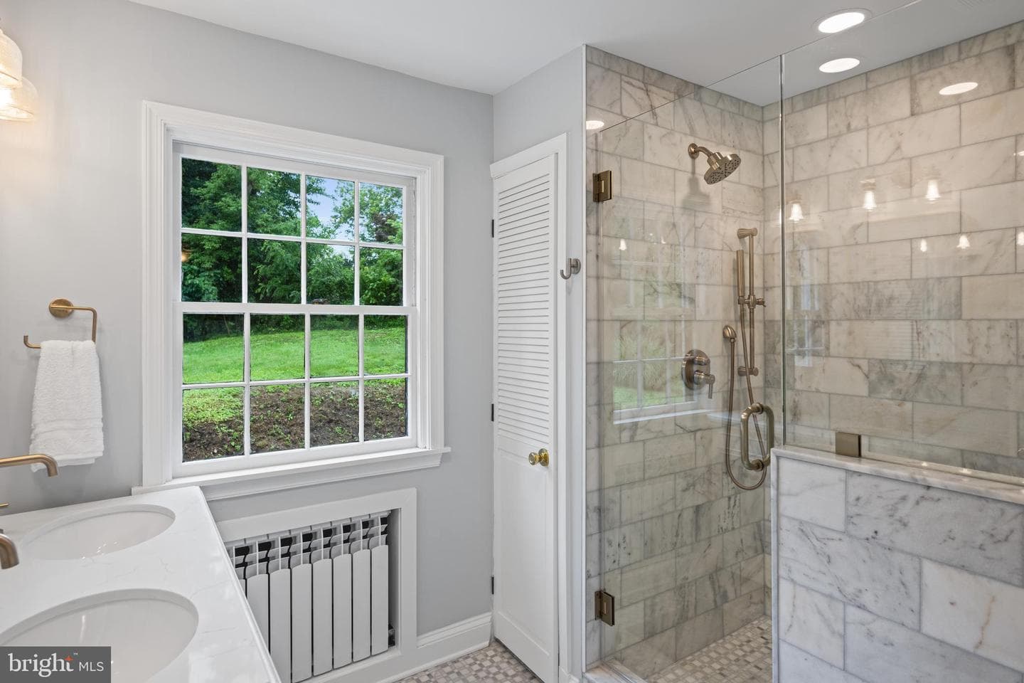7819 Overbrook photo 47