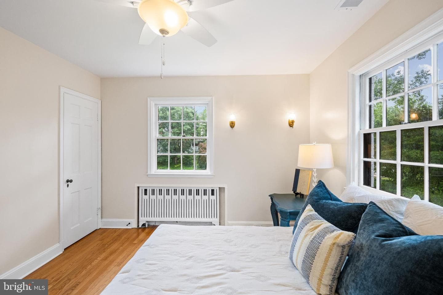 7819 Overbrook photo 49