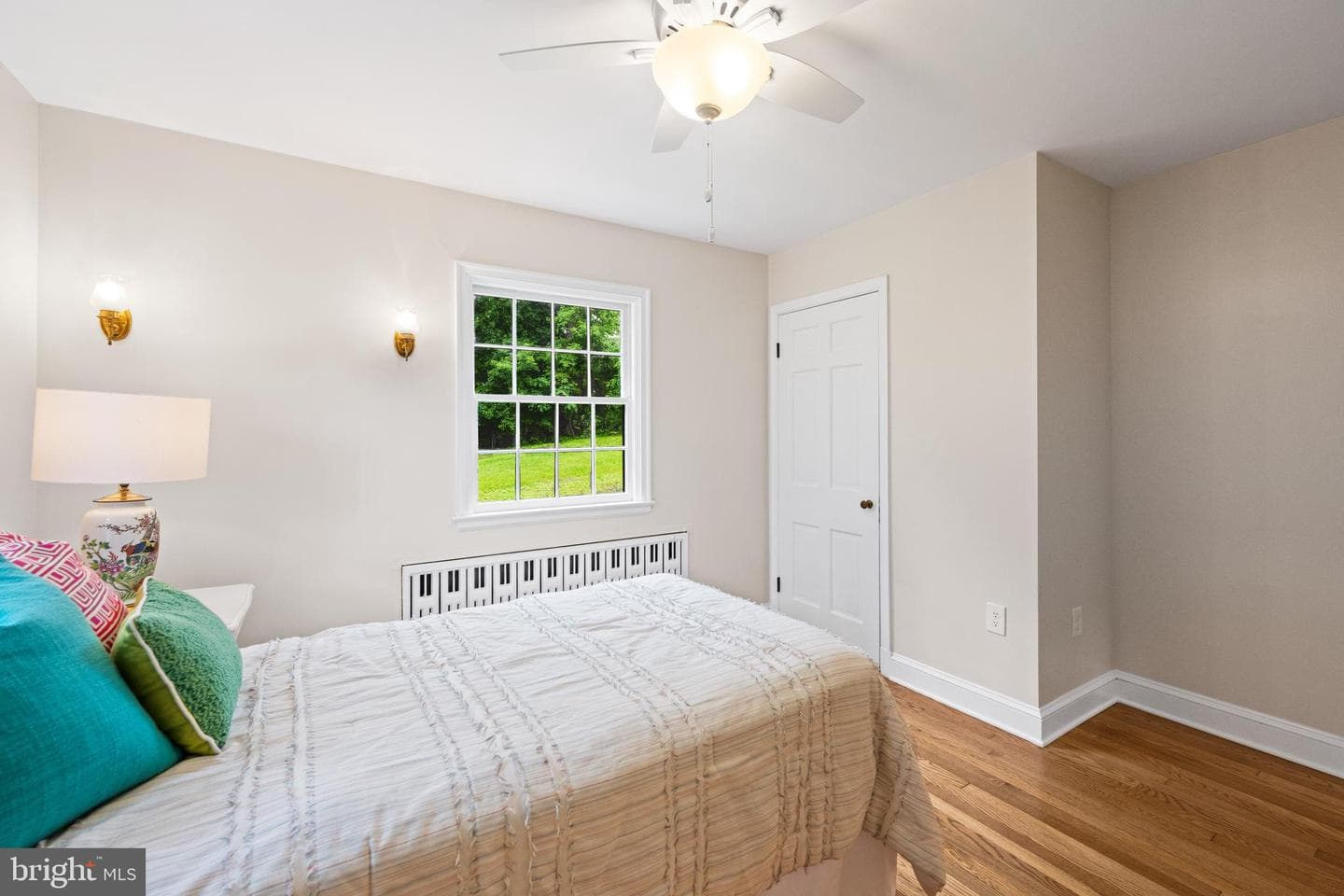 7819 Overbrook photo 54