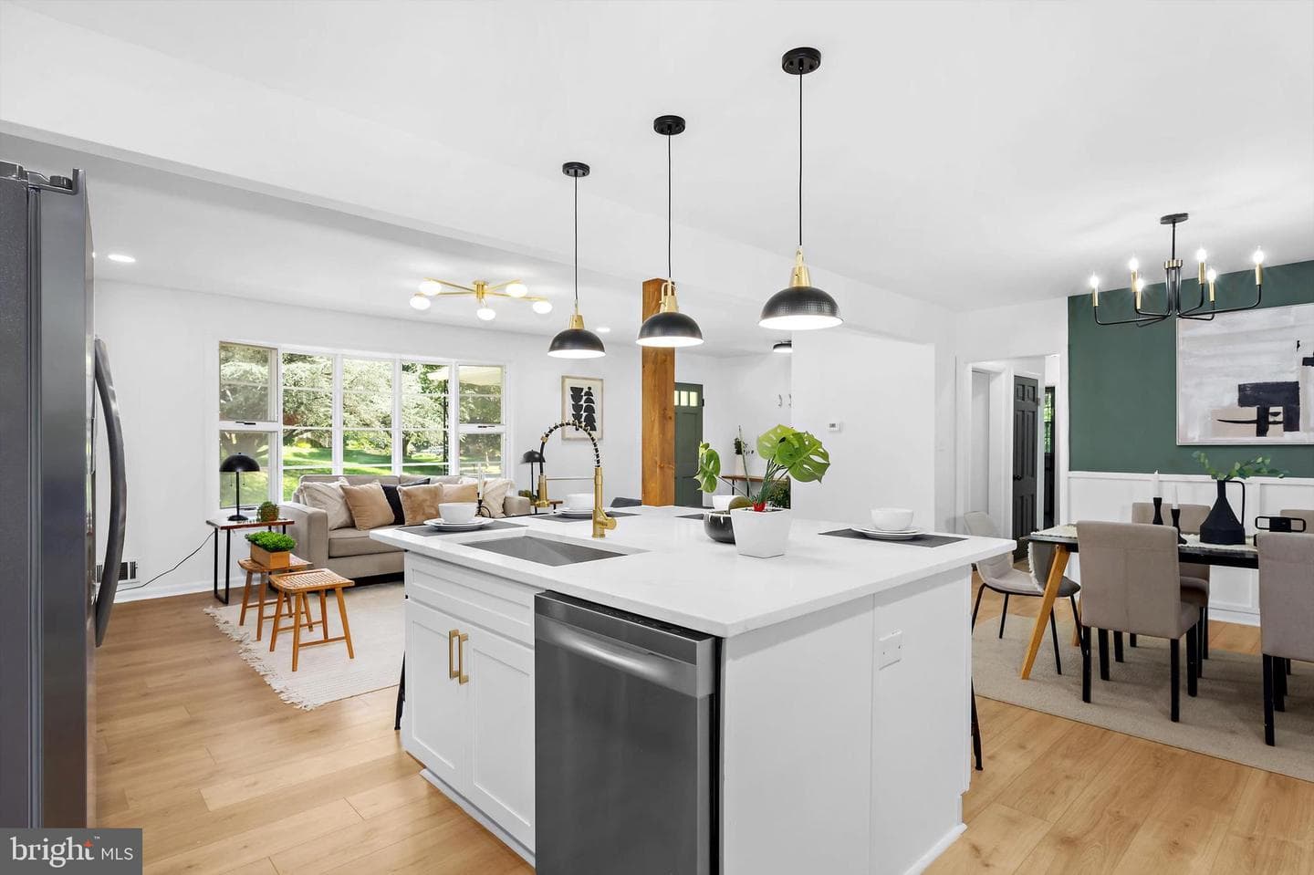 1013 Roxleigh Road photo 15