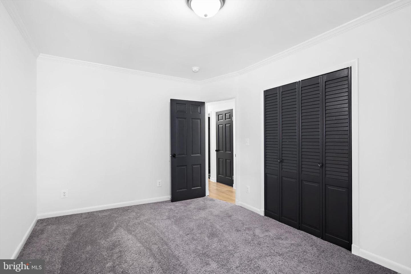 1013 Roxleigh Road photo 24