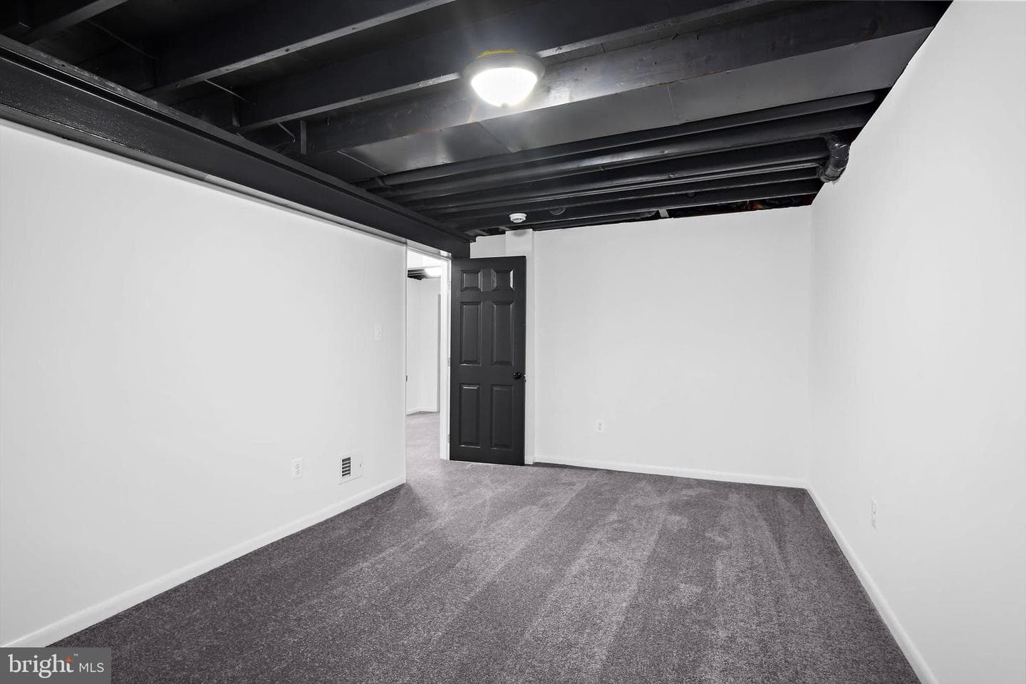 1013 Roxleigh Road photo 33