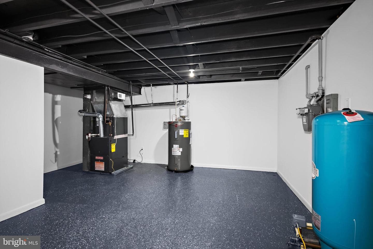 1013 Roxleigh Road photo 35