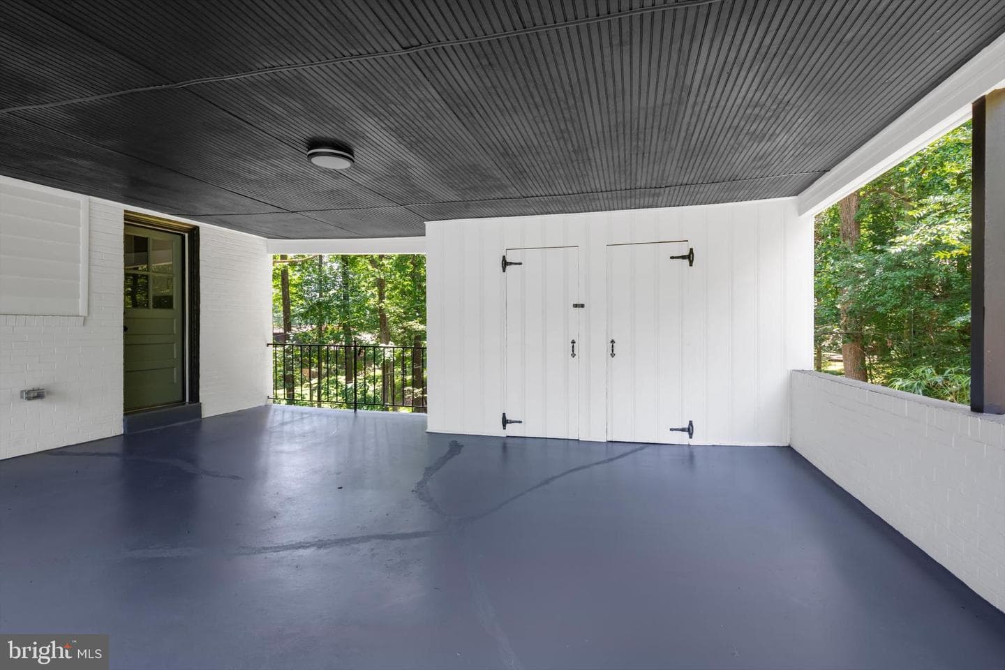 1013 Roxleigh Road photo 38