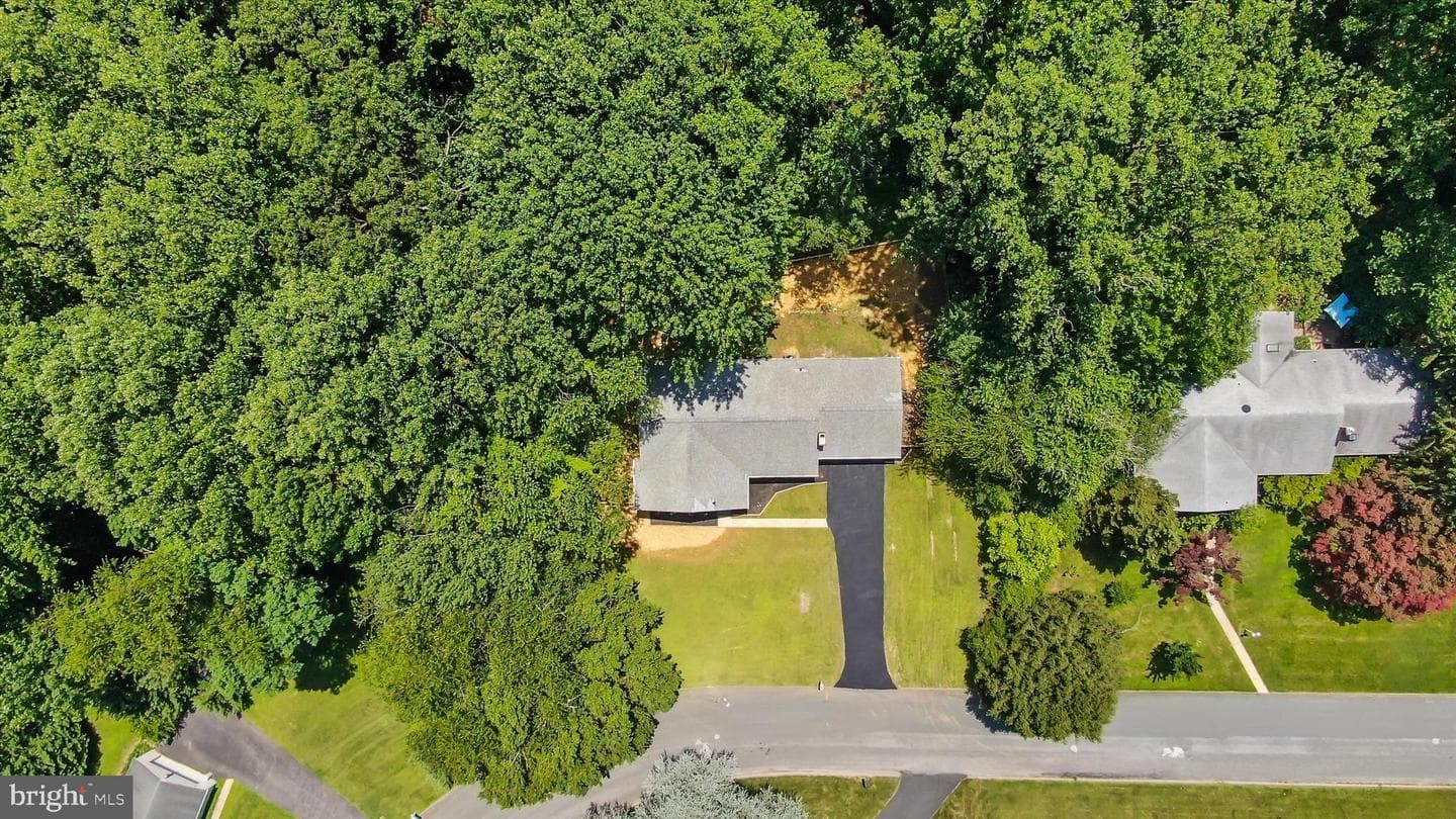 1013 Roxleigh Road photo 50