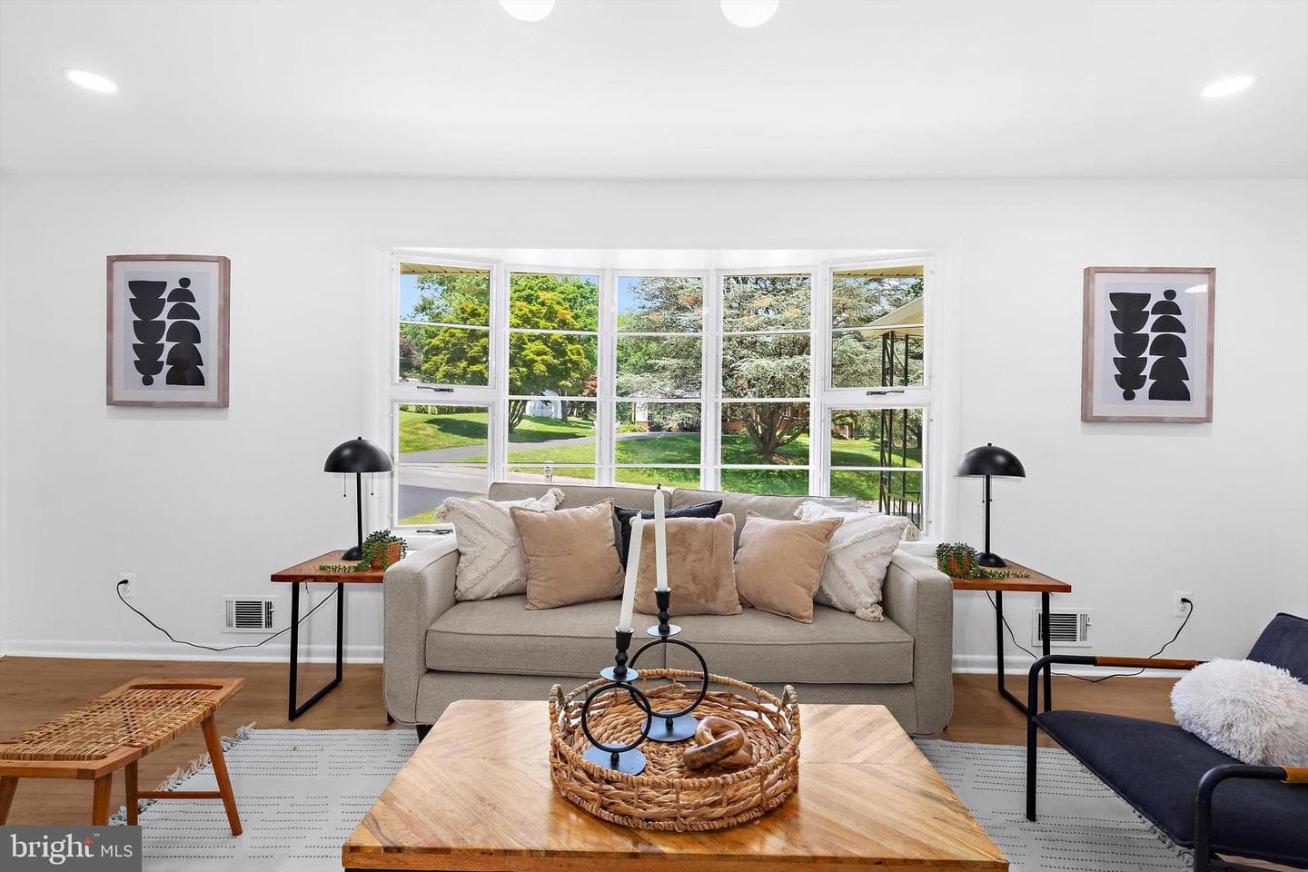 1013 Roxleigh Road photo 6