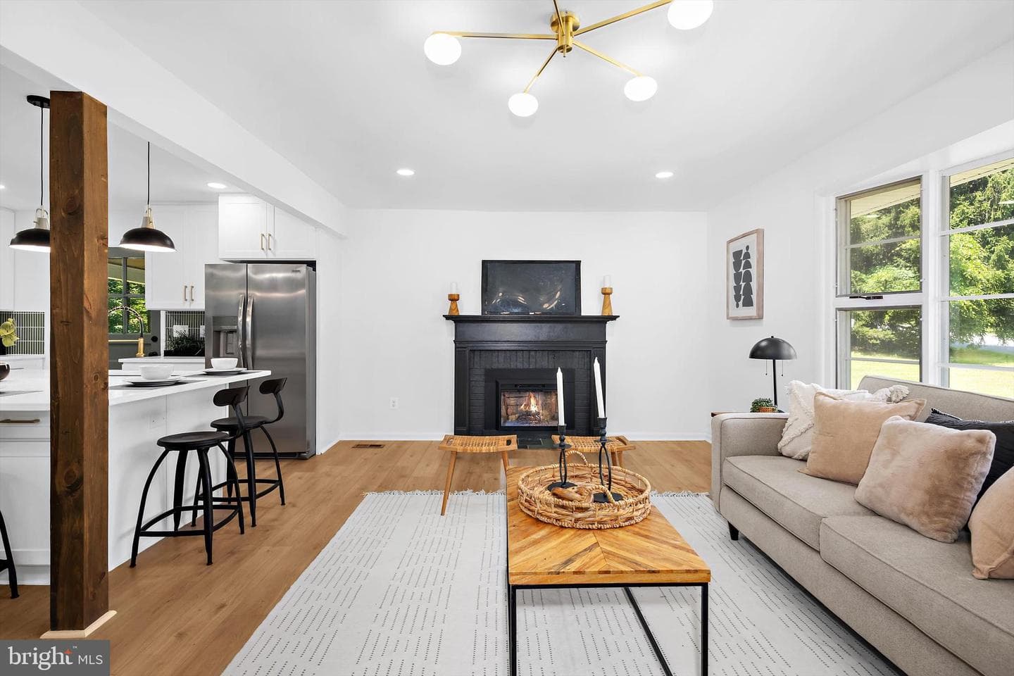 1013 Roxleigh Road photo 9