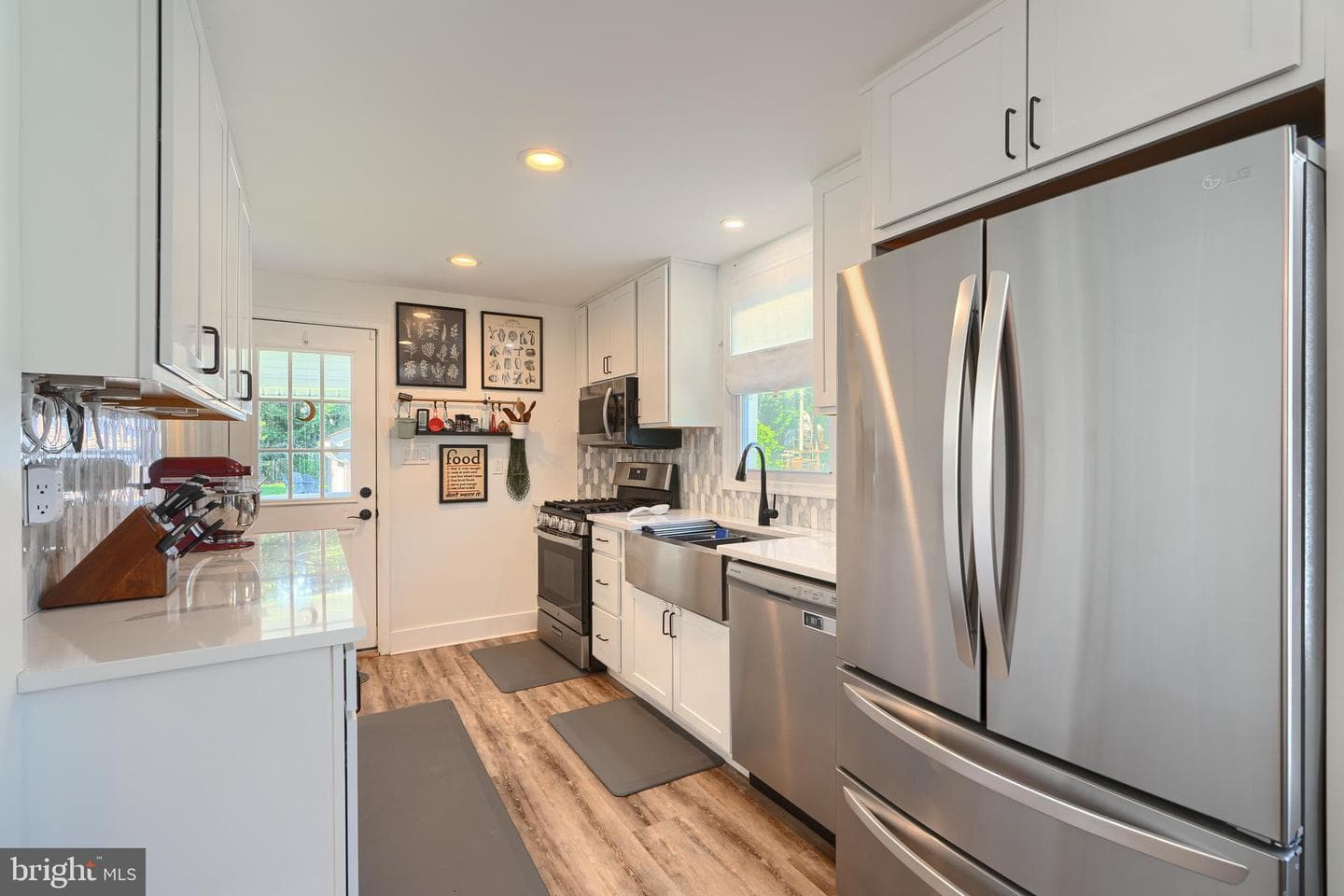 2509 Creighton Avenue photo 10