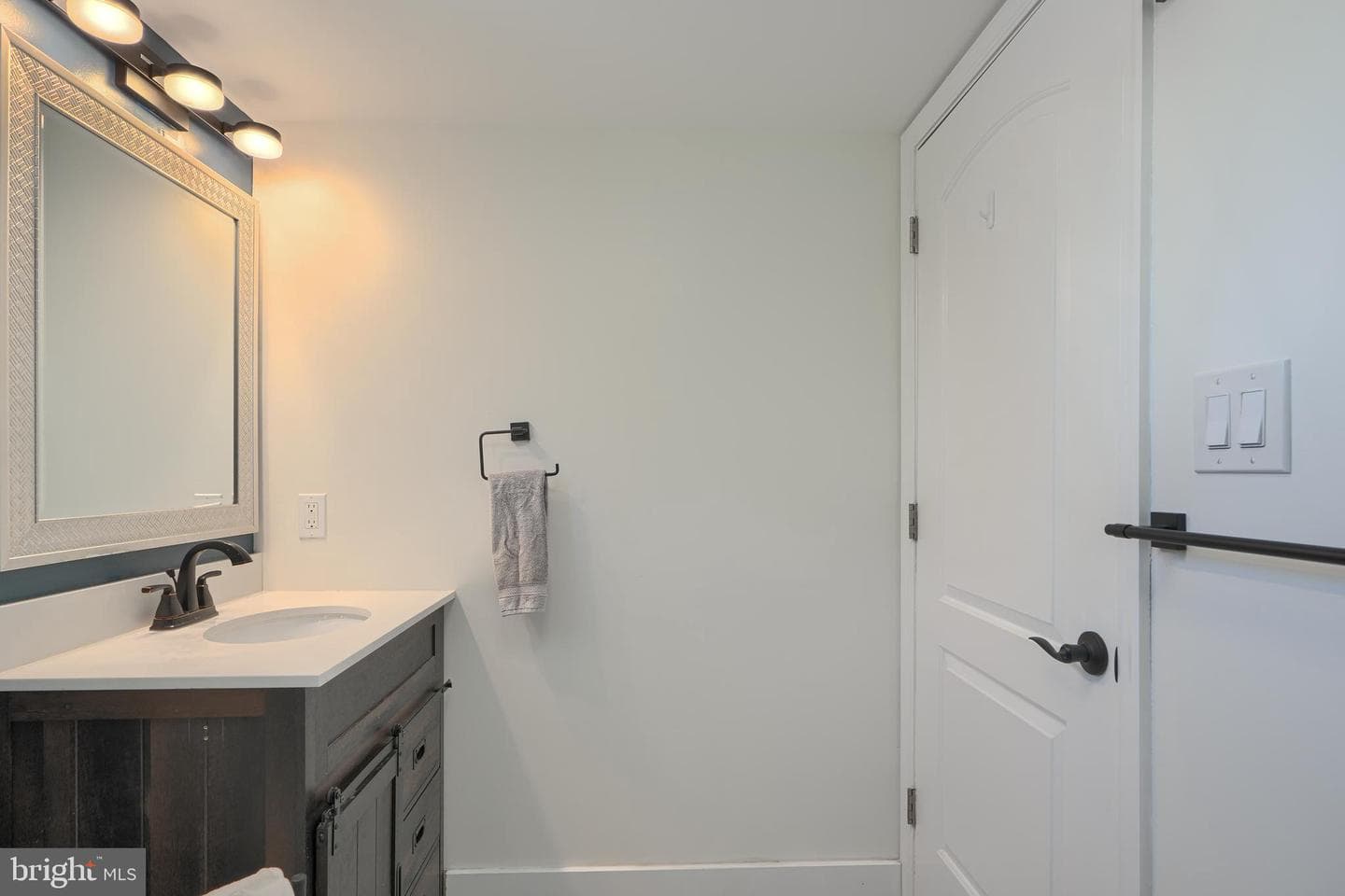 2509 Creighton Avenue photo 21