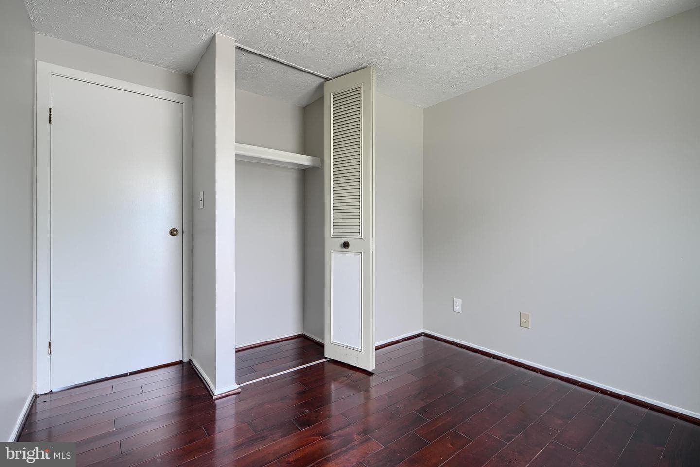 16 Ayr Court photo 12