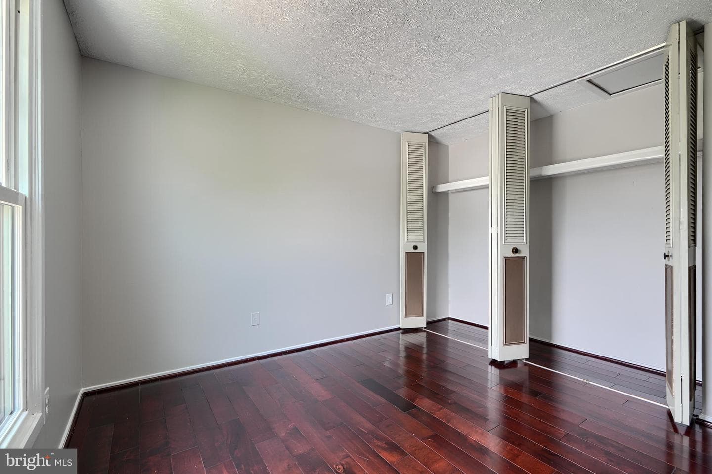 16 Ayr Court photo 15