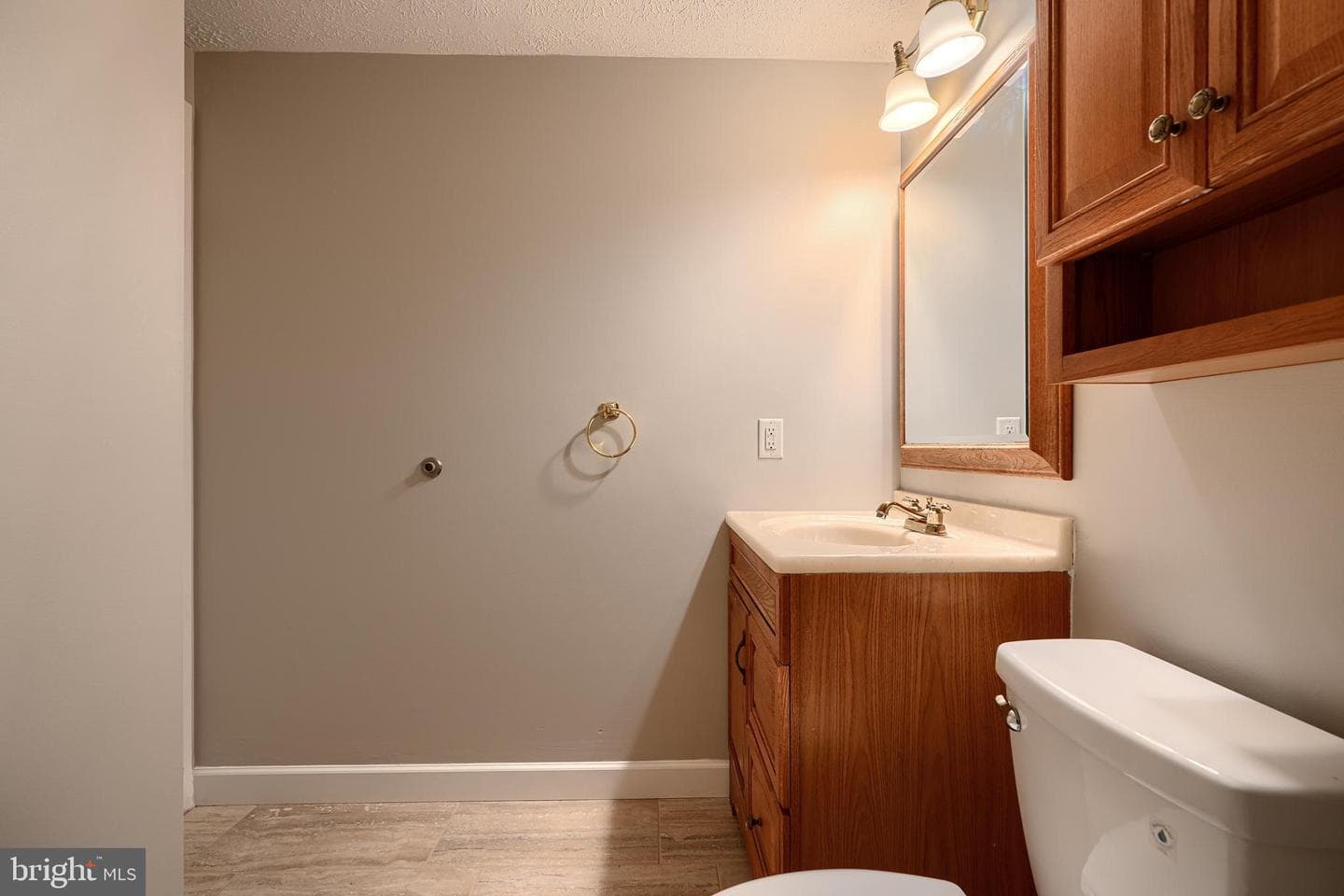 16 Ayr Court photo 19