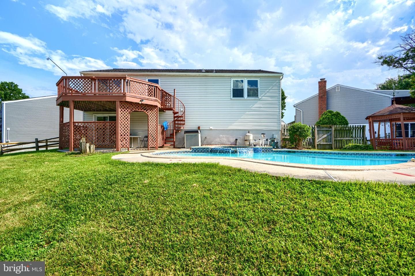 16 Ayr Court photo 51