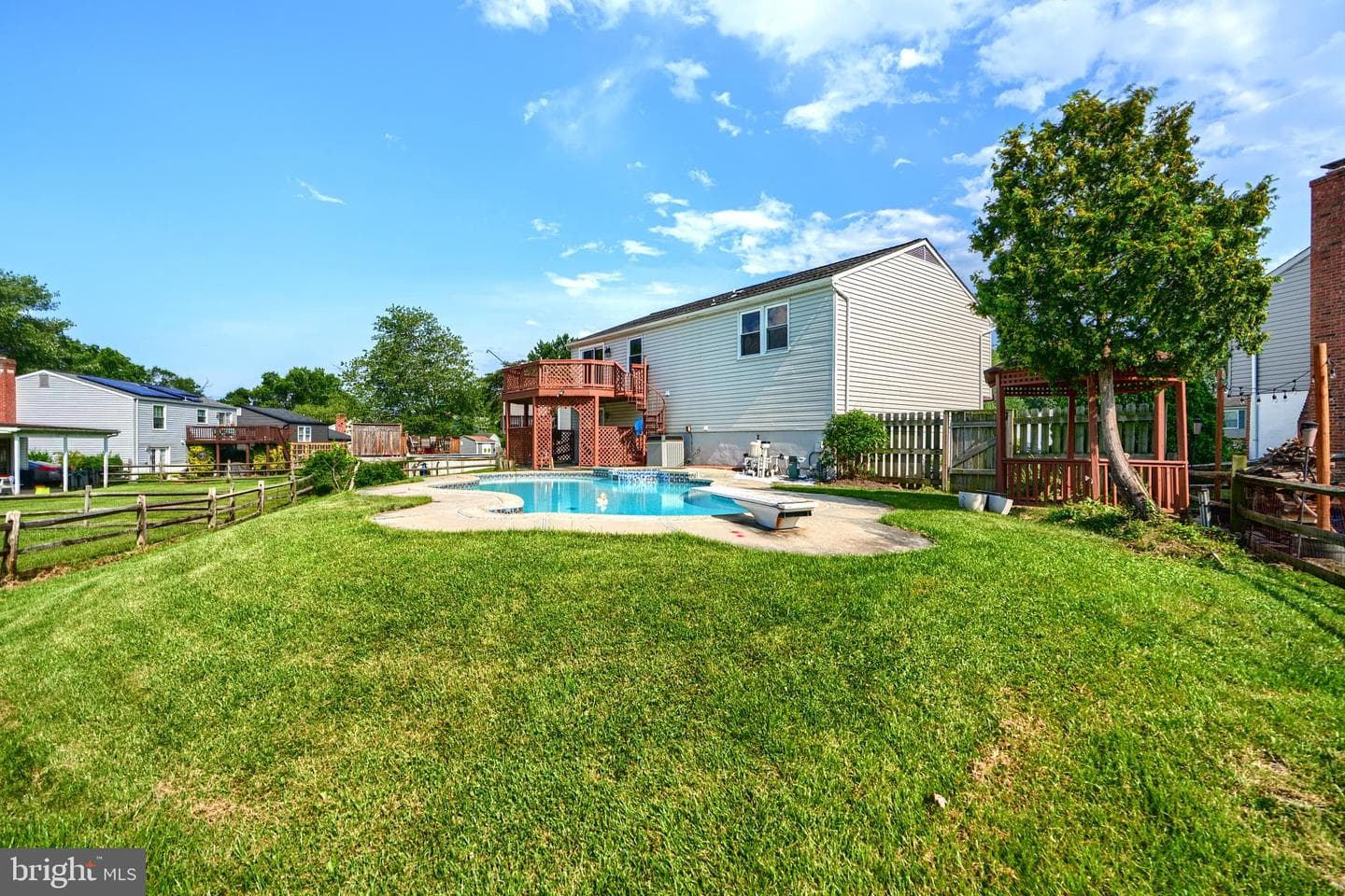 16 Ayr Court photo 60