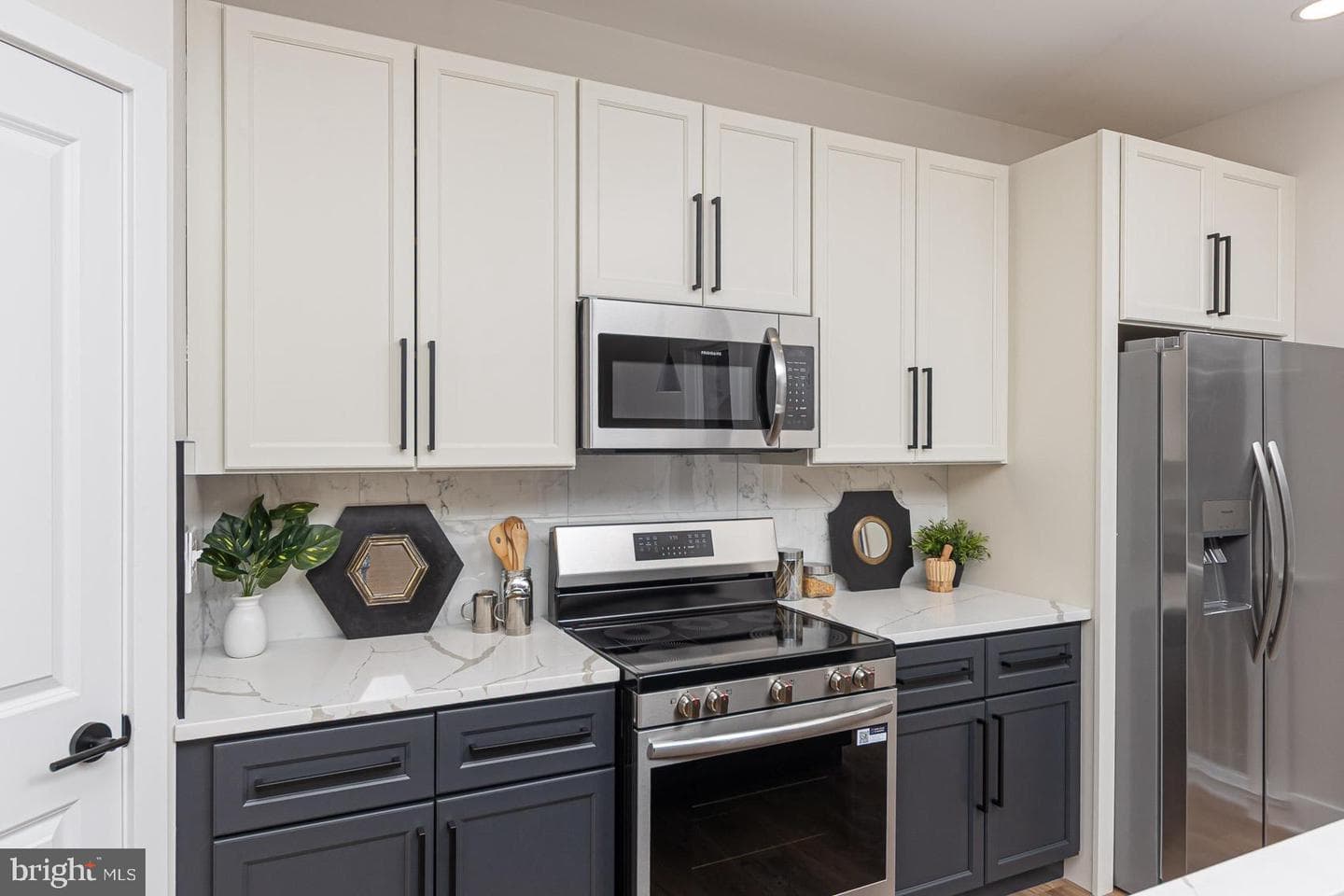 512 Marshall Avenue photo 4