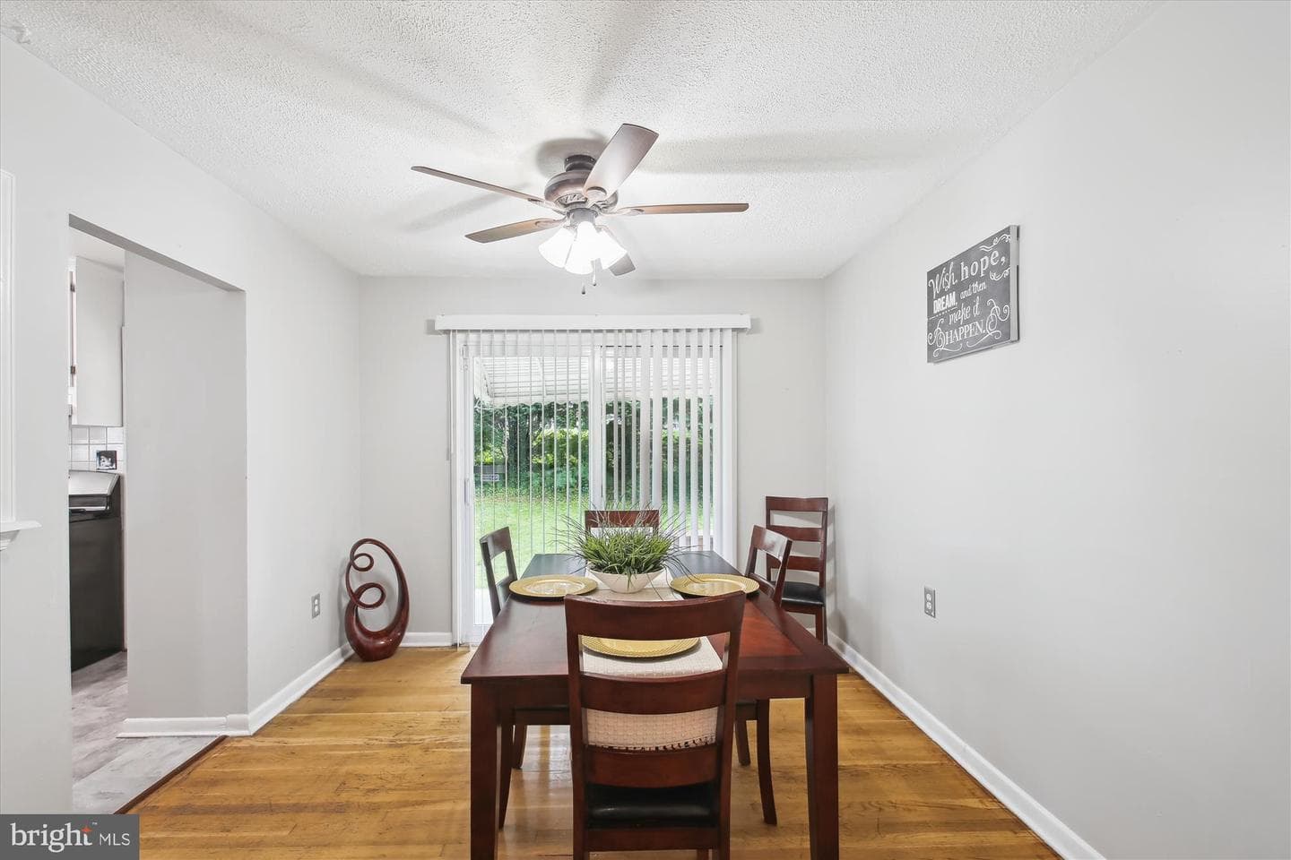 1418 Harberson Road photo 5