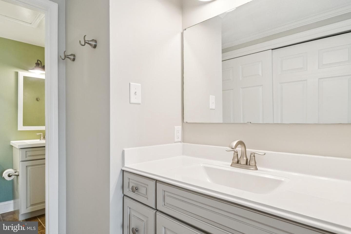 51 Shrewsbury Court photo 14