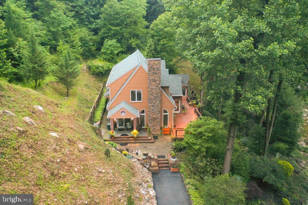 2407 Cub Hill photo 4