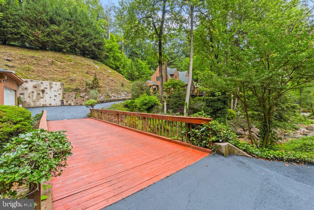 2407 Cub Hill photo 54