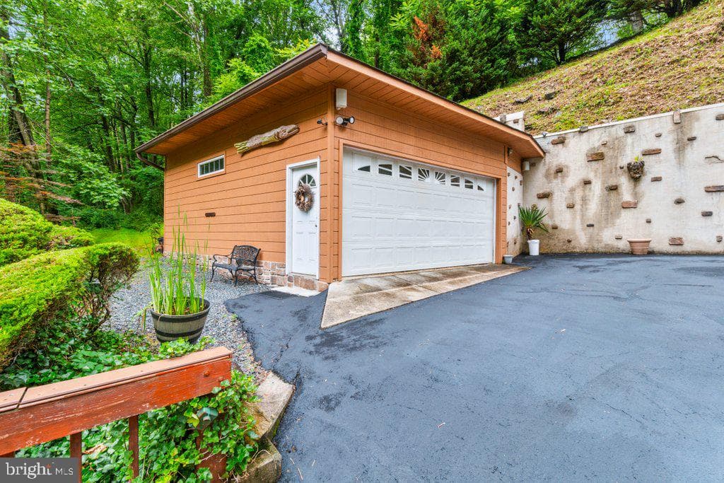 2407 Cub Hill photo 8