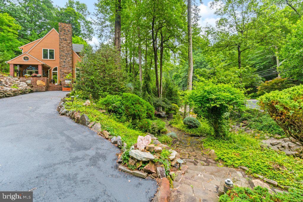 2407 Cub Hill photo 9