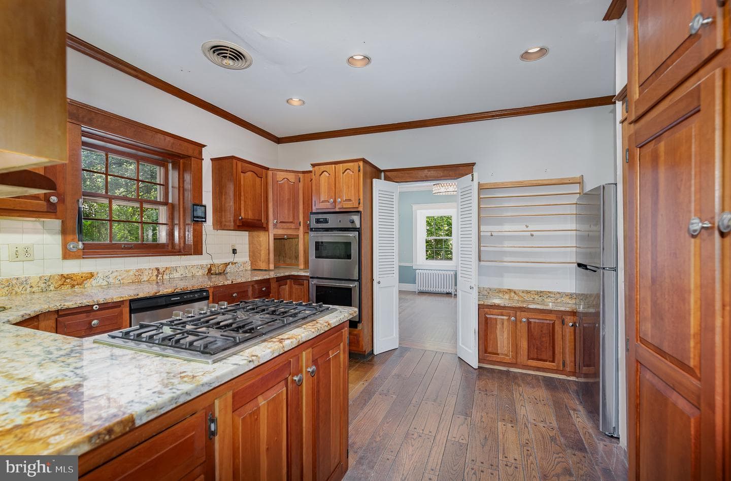 112 Edgewood Road photo 12