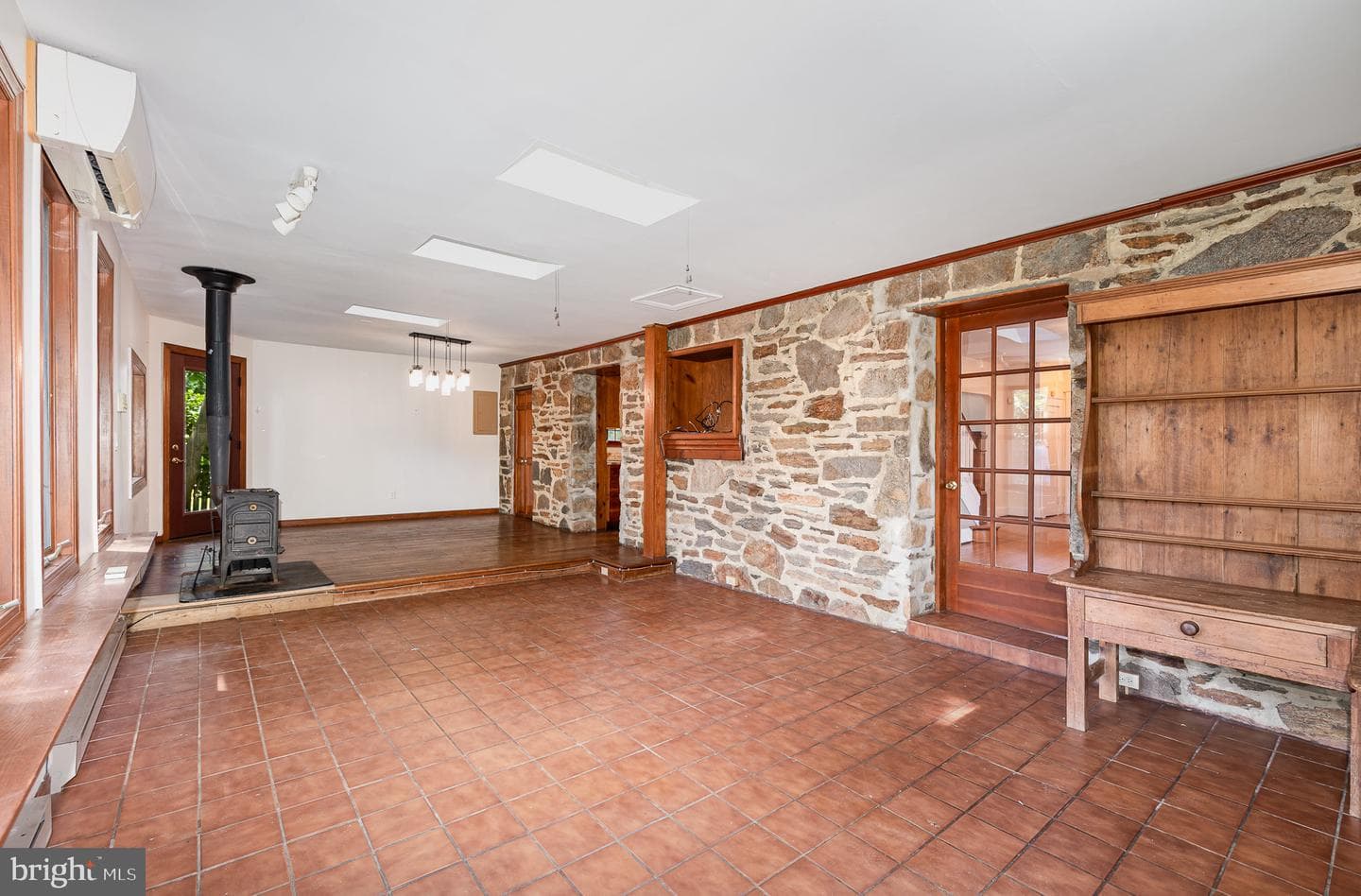 112 Edgewood Road photo 15