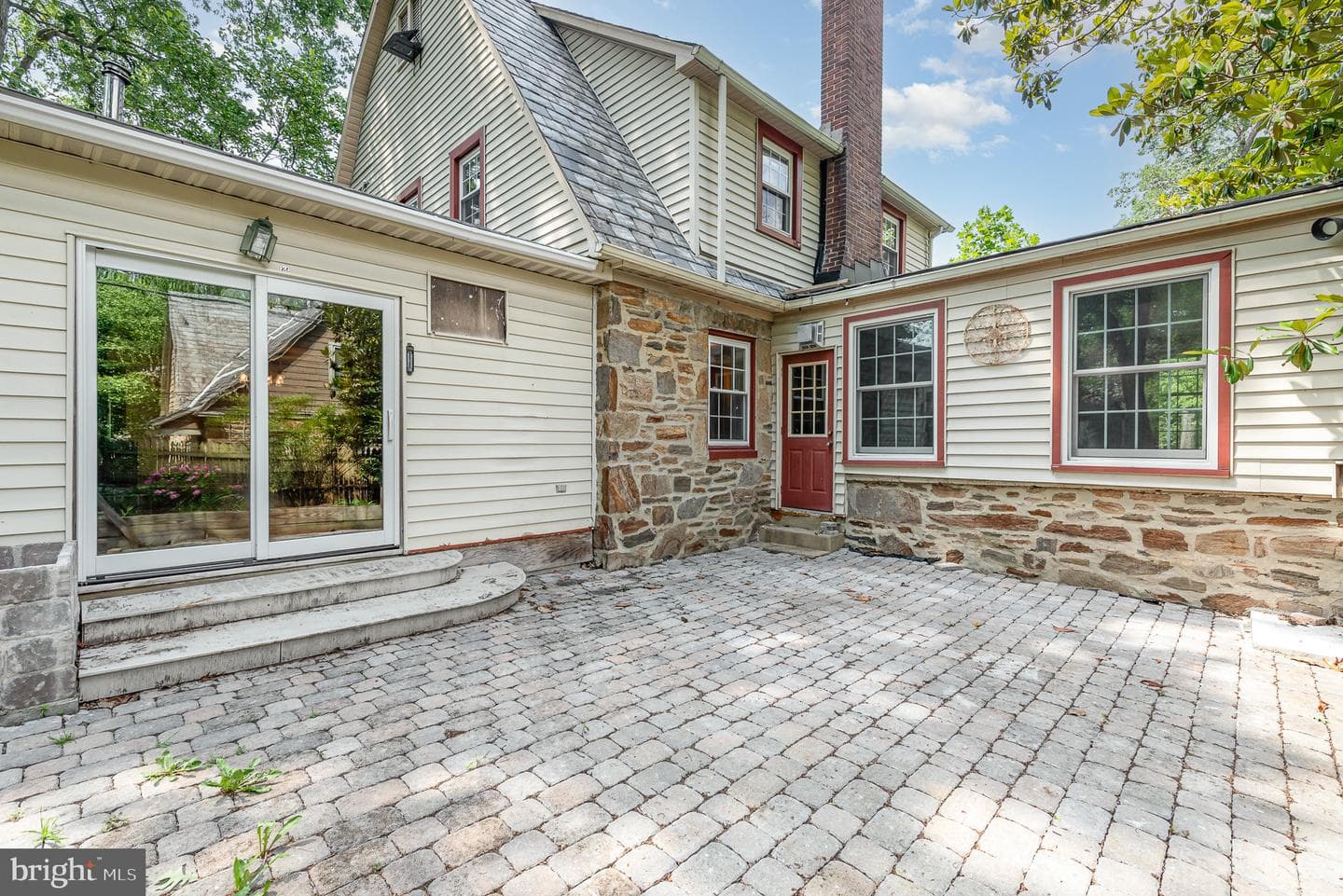 112 Edgewood Road photo 32