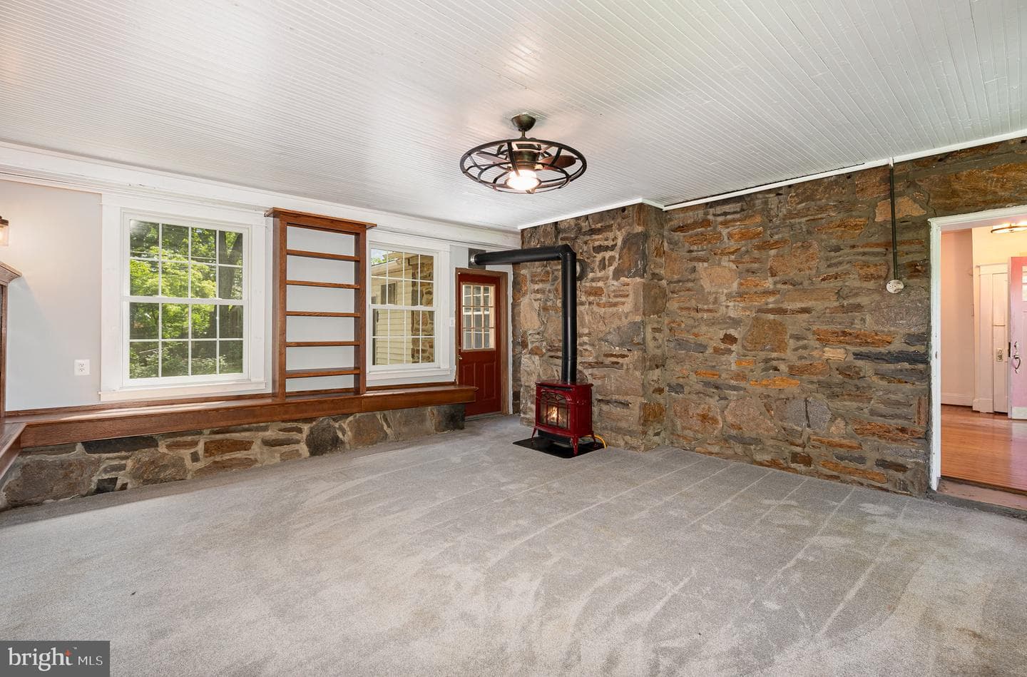 112 Edgewood Road photo 9