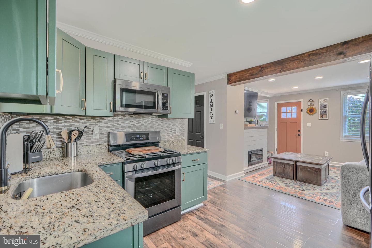 46 Avalon Avenue photo 11