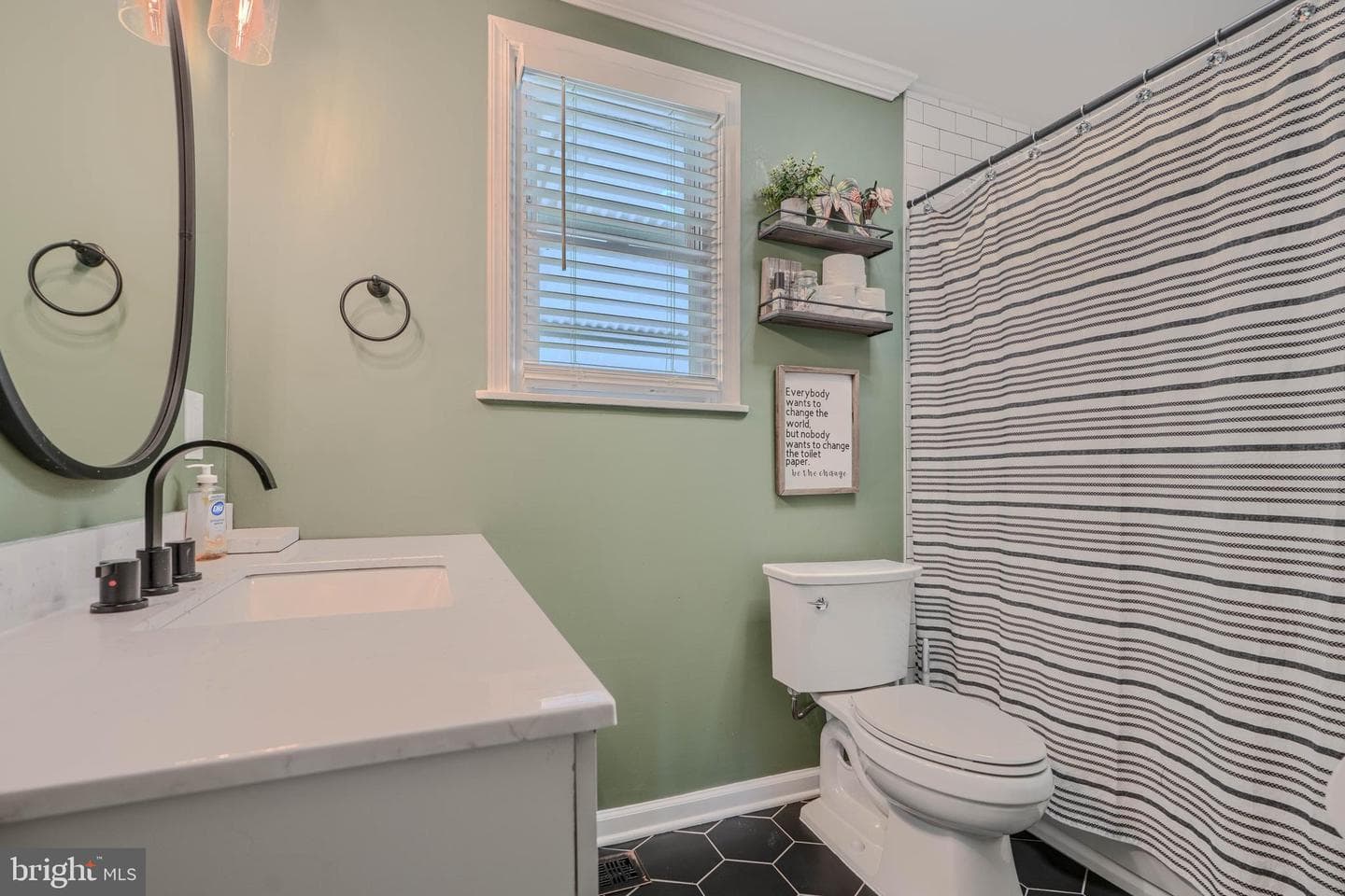 46 Avalon Avenue photo 14