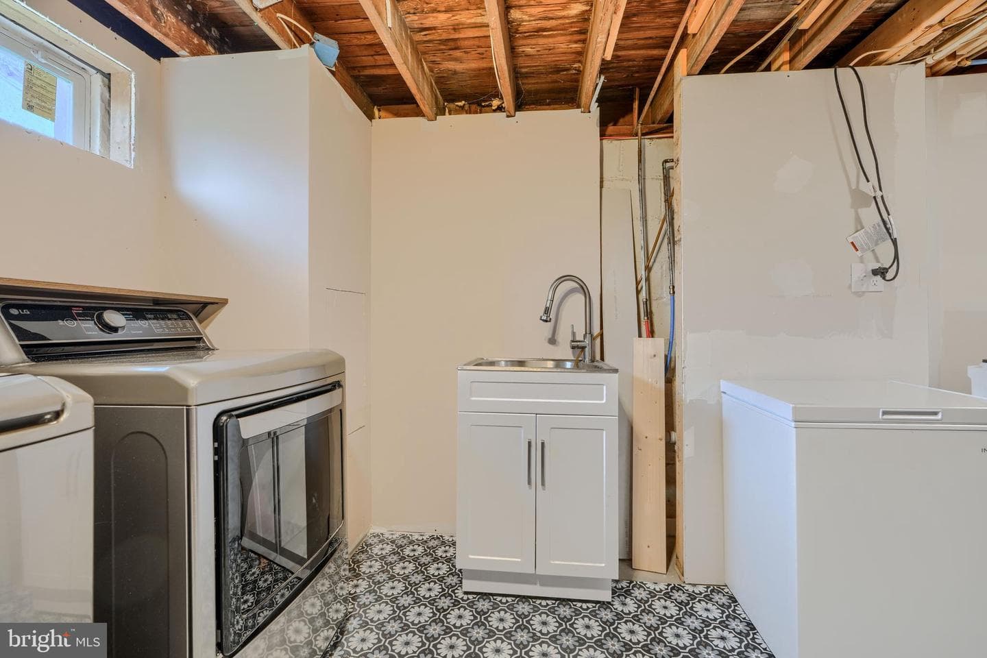 46 Avalon Avenue photo 34