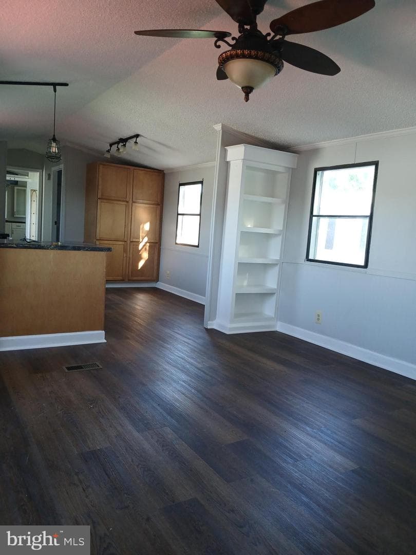114 Roundup Road photo 4