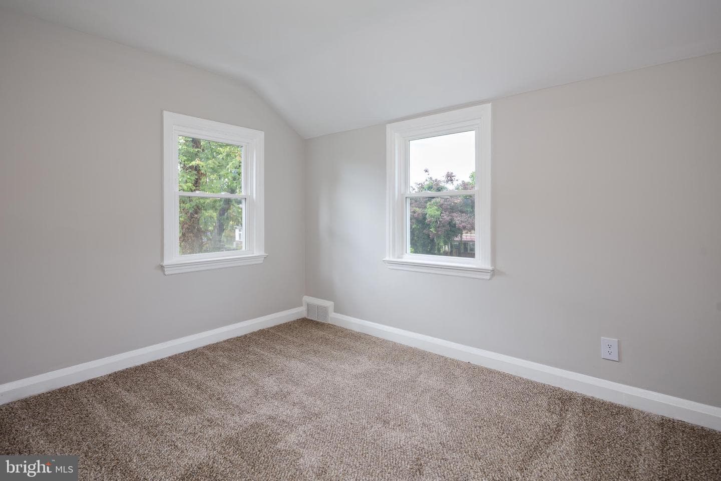 8207 Rockdale Avenue photo 20